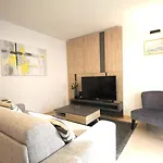 Garden Palace D414 דירה *