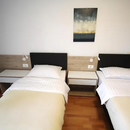 Garden Palace D414 Apartman Umag