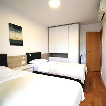 Garden Palace D414 Apartment Umag