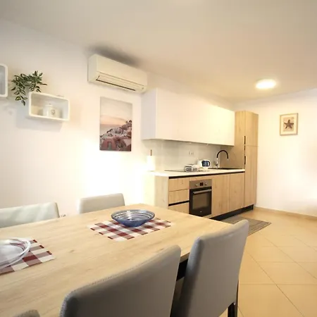 Apartament Garden Palace D414 Umag